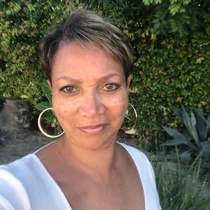 Meet your Posher, Kenesia